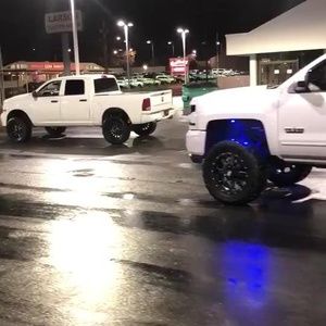 Meet your Posher, Hunter